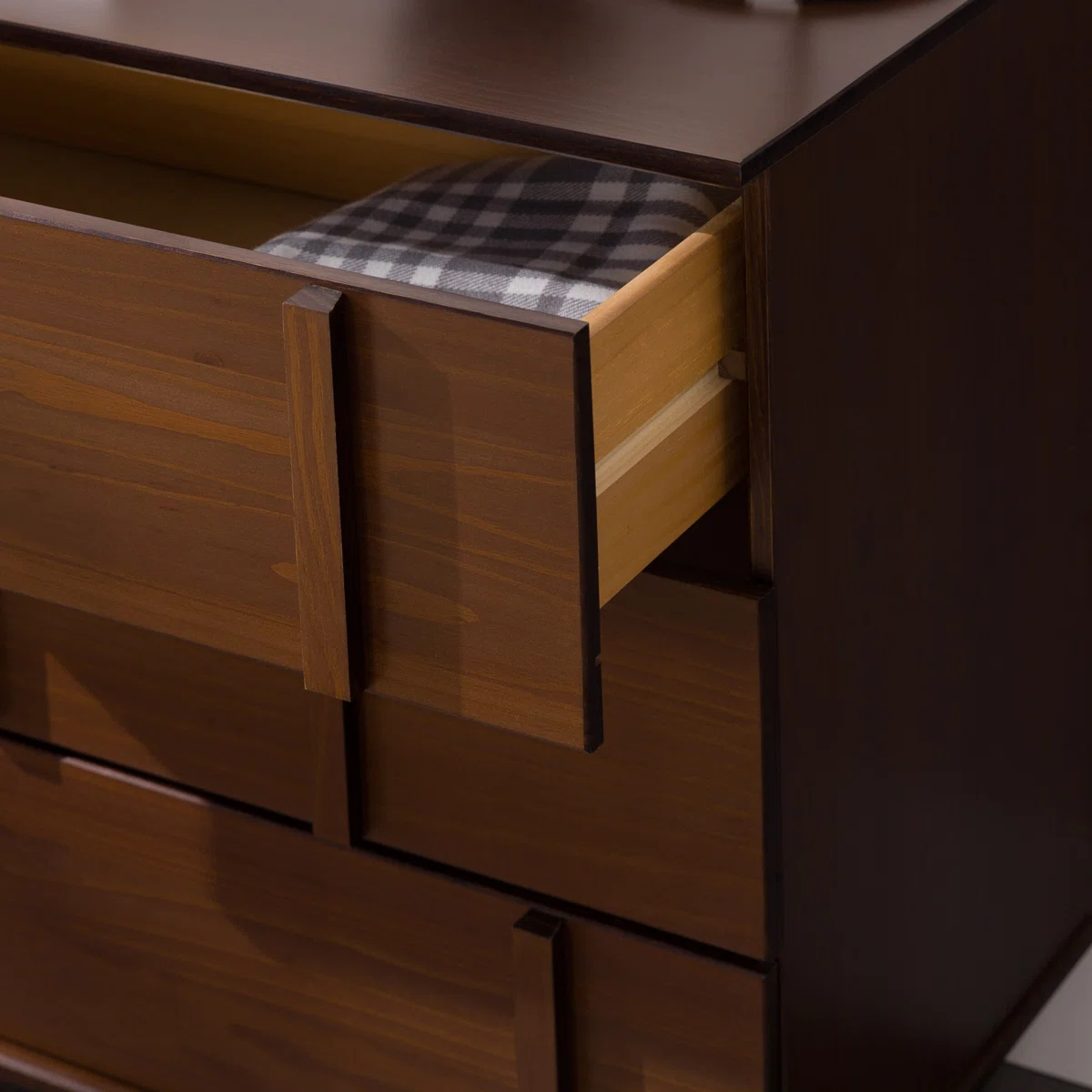 Nira Nordic Oak Dresser