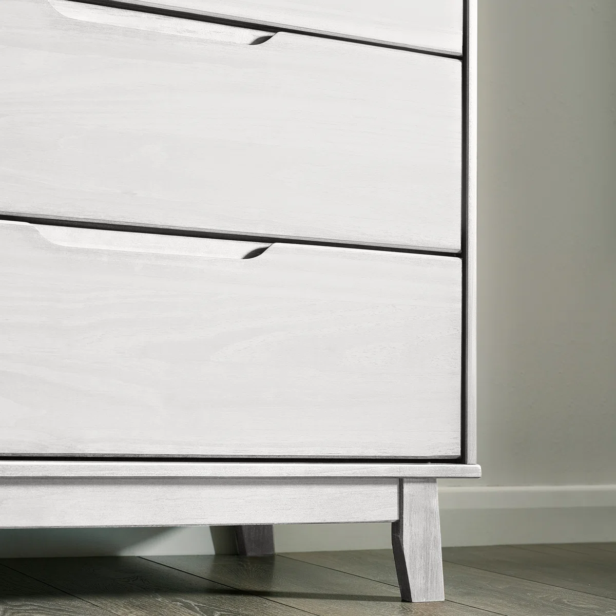Nira Vertical Fluted Dresser