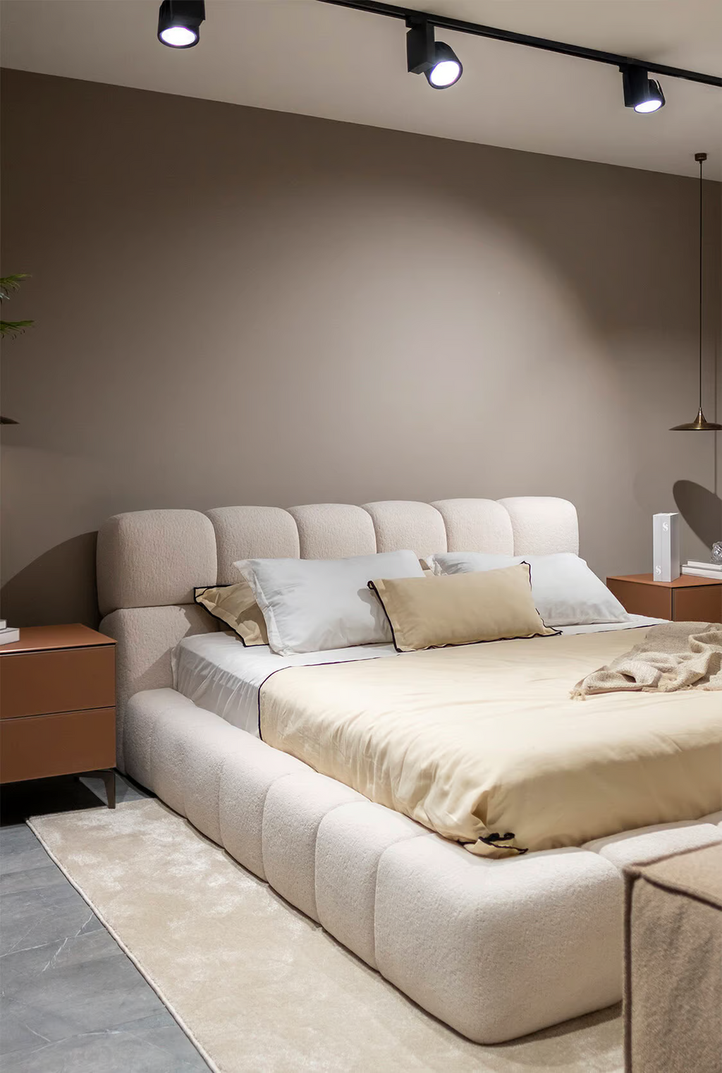 Lounge Platform Bed Set